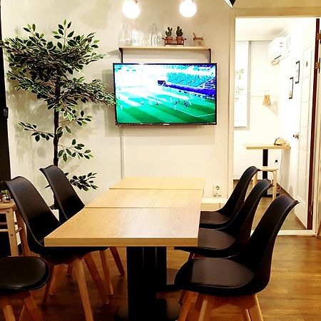 Hongdae Mainstreet Two Room House Сеул Екстериор снимка