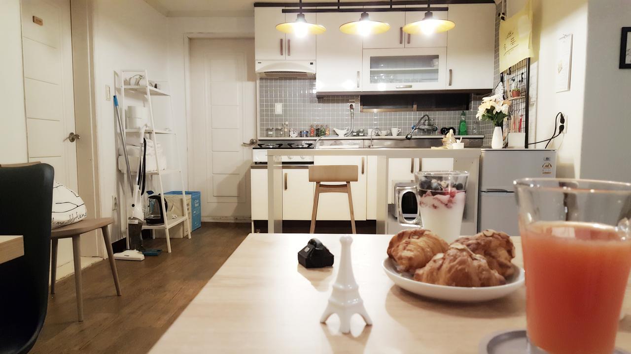 Hongdae Mainstreet Two Room House Сеул Екстериор снимка