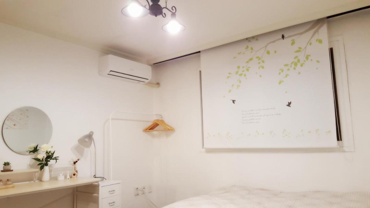 Hongdae Mainstreet Two Room House Сеул Екстериор снимка